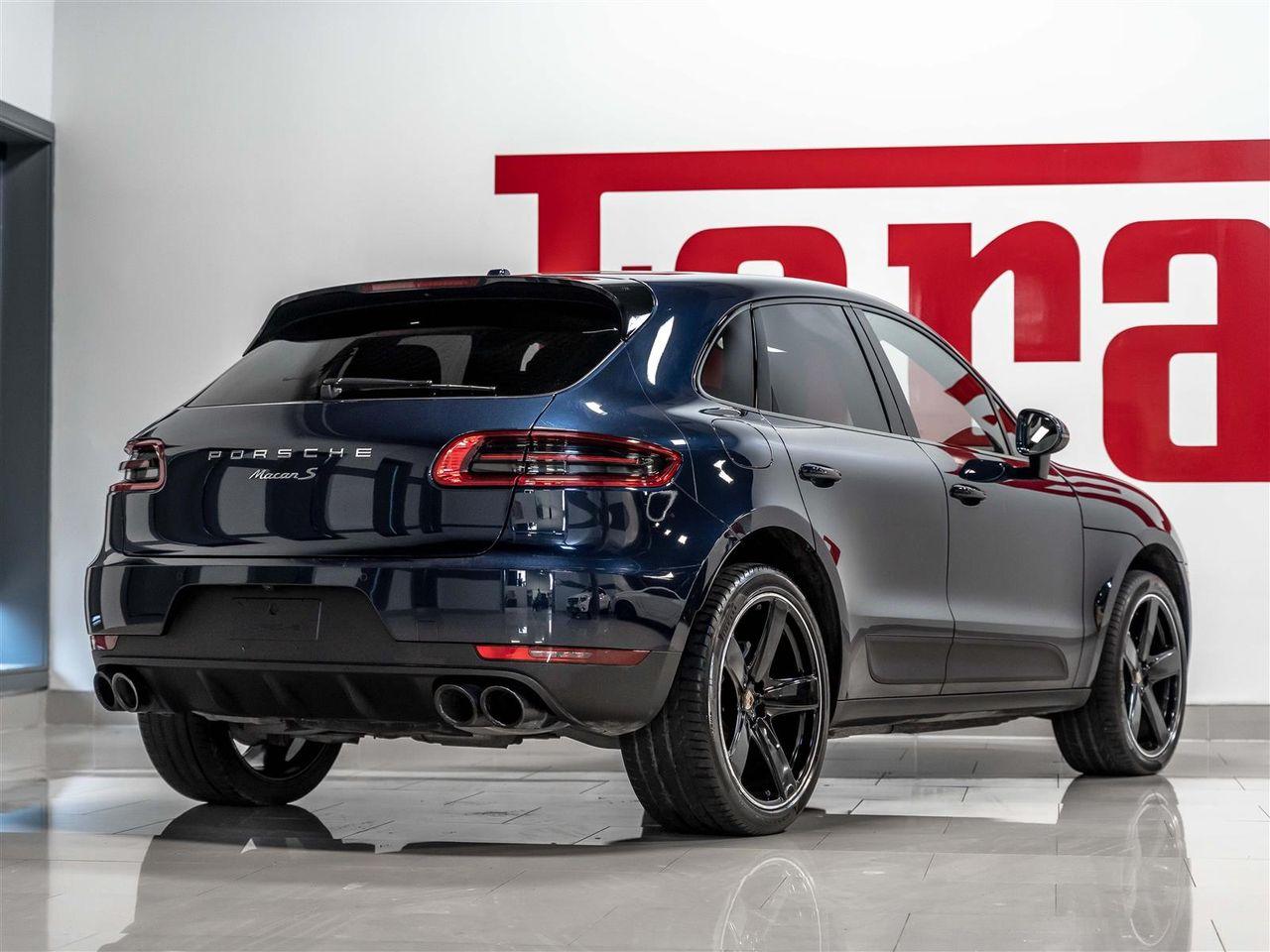 2017 Porsche Macan S-2