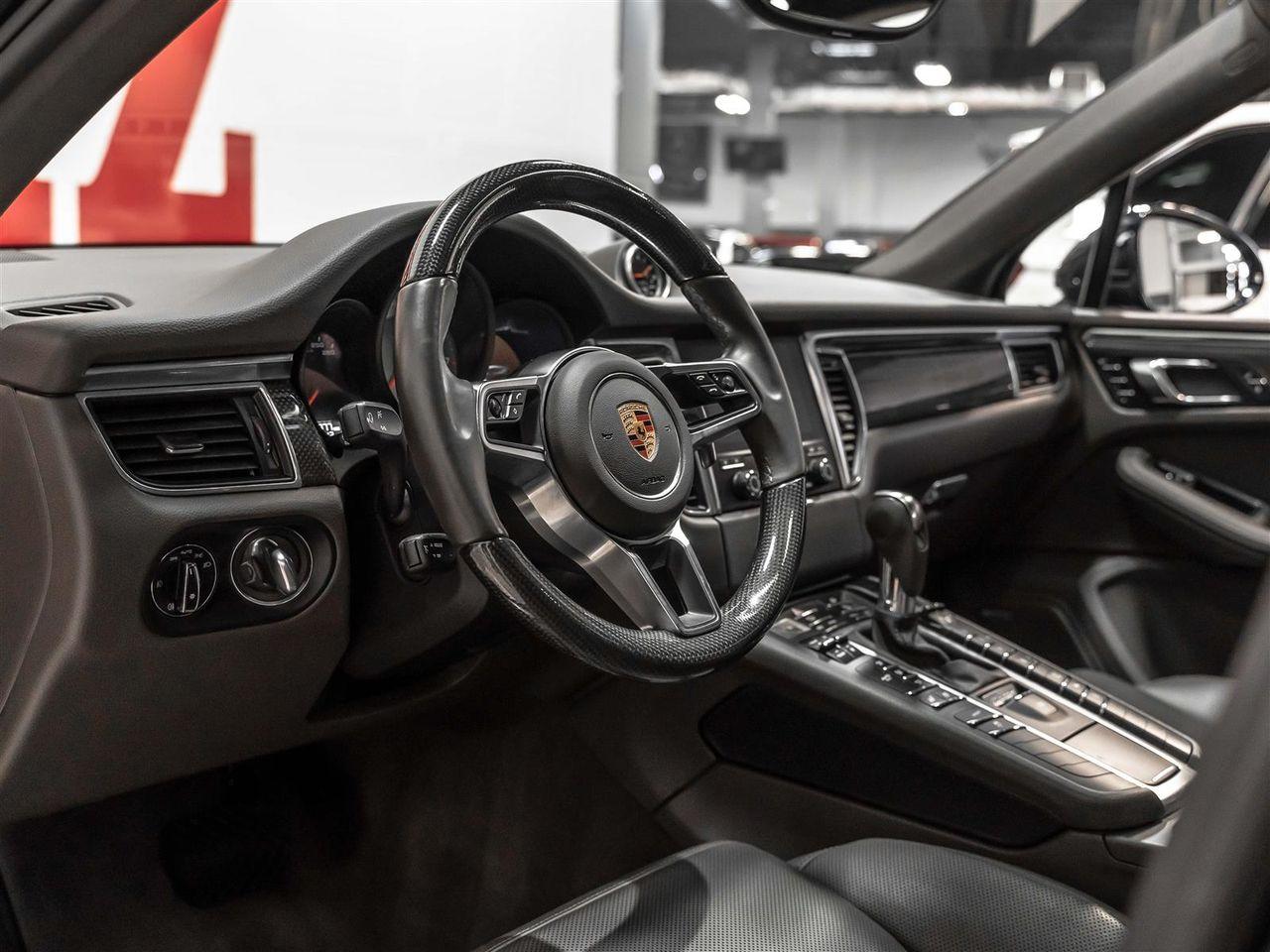 2017 Porsche Macan S-4