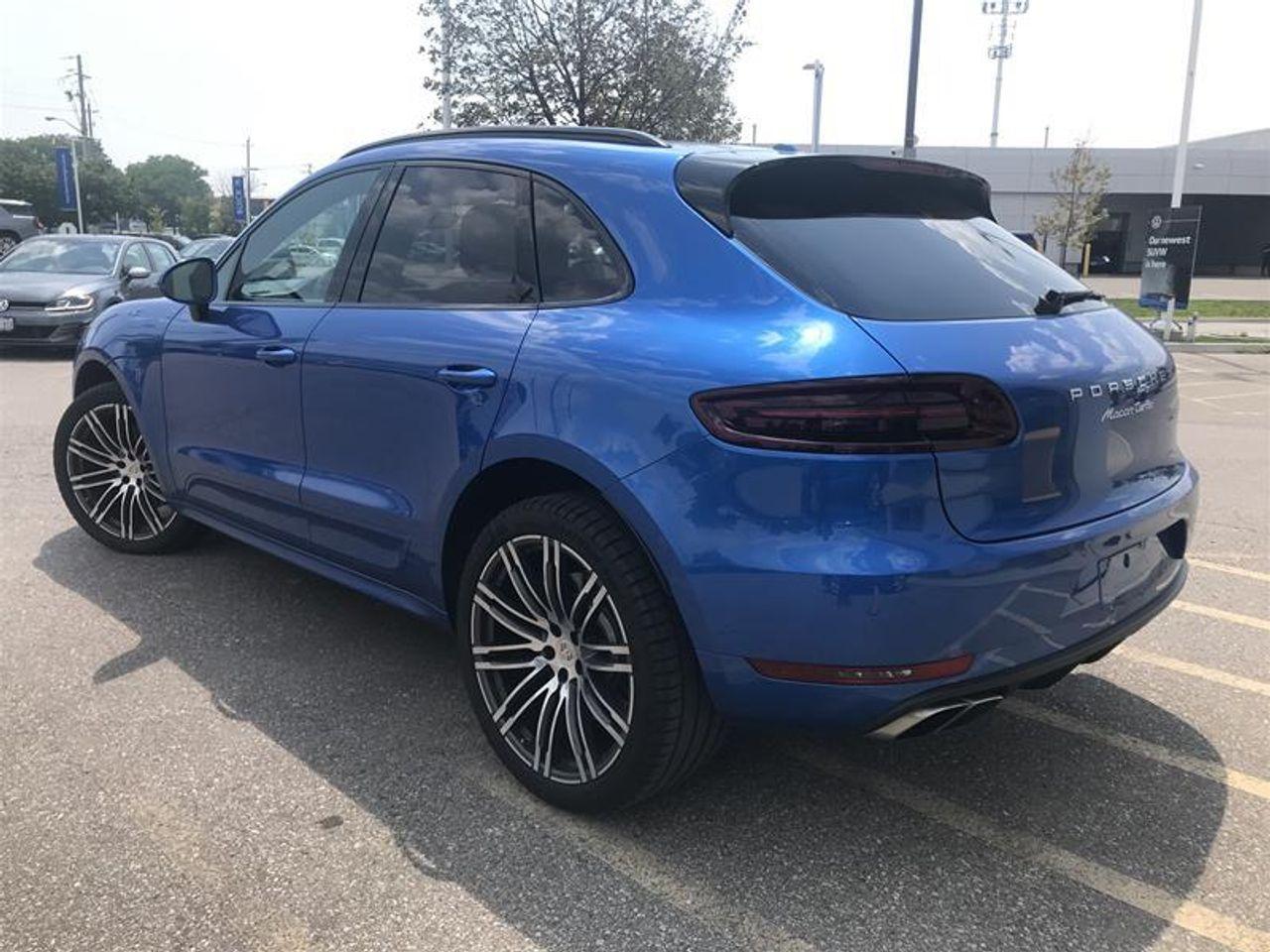 2017 Porsche Macan Turbo-3