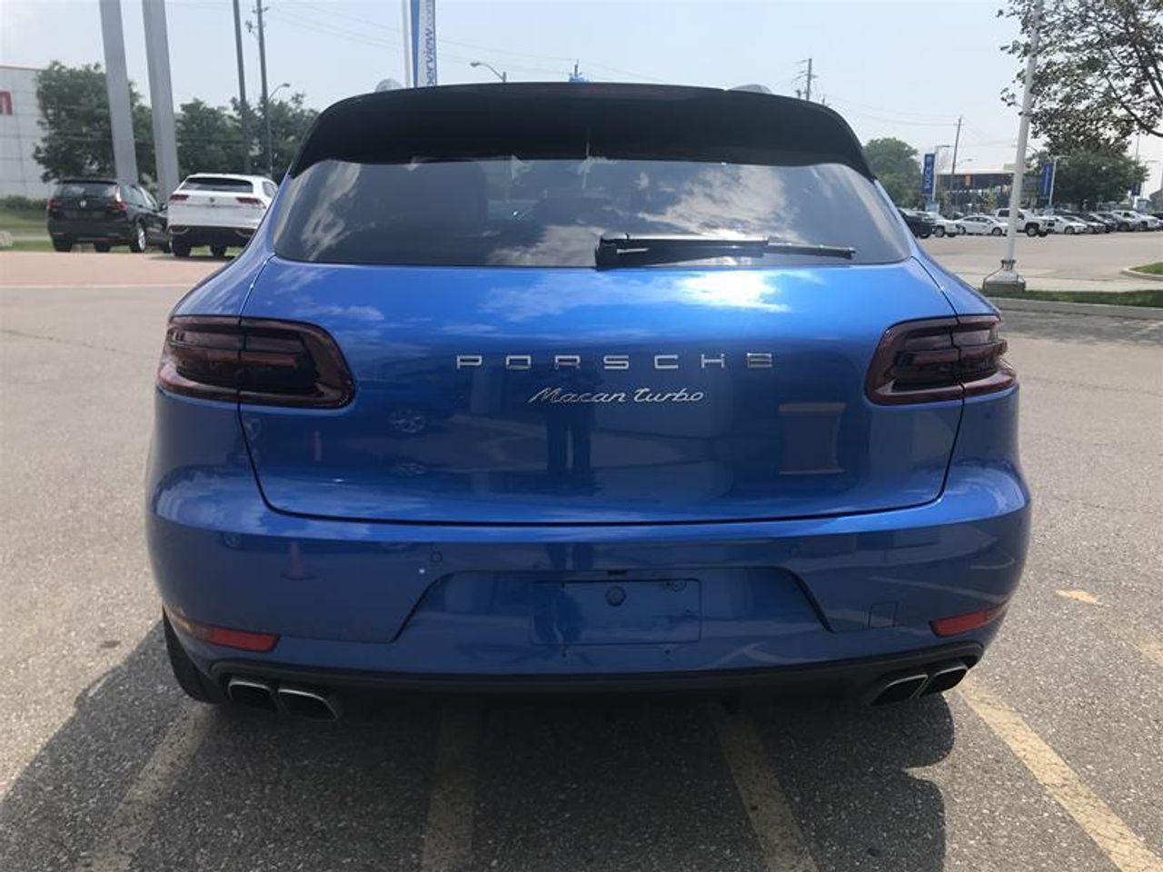 2017 Porsche Macan Turbo-4