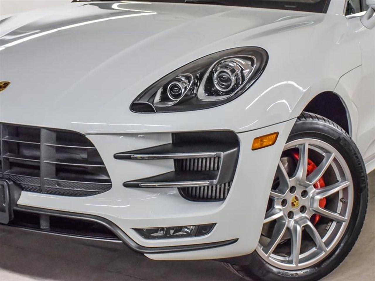 2017 Porsche Macan Turbo-2