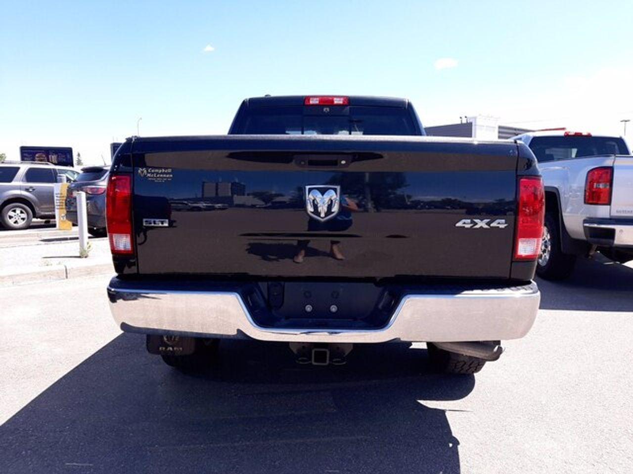 2017 Ram 1500 SLT-2