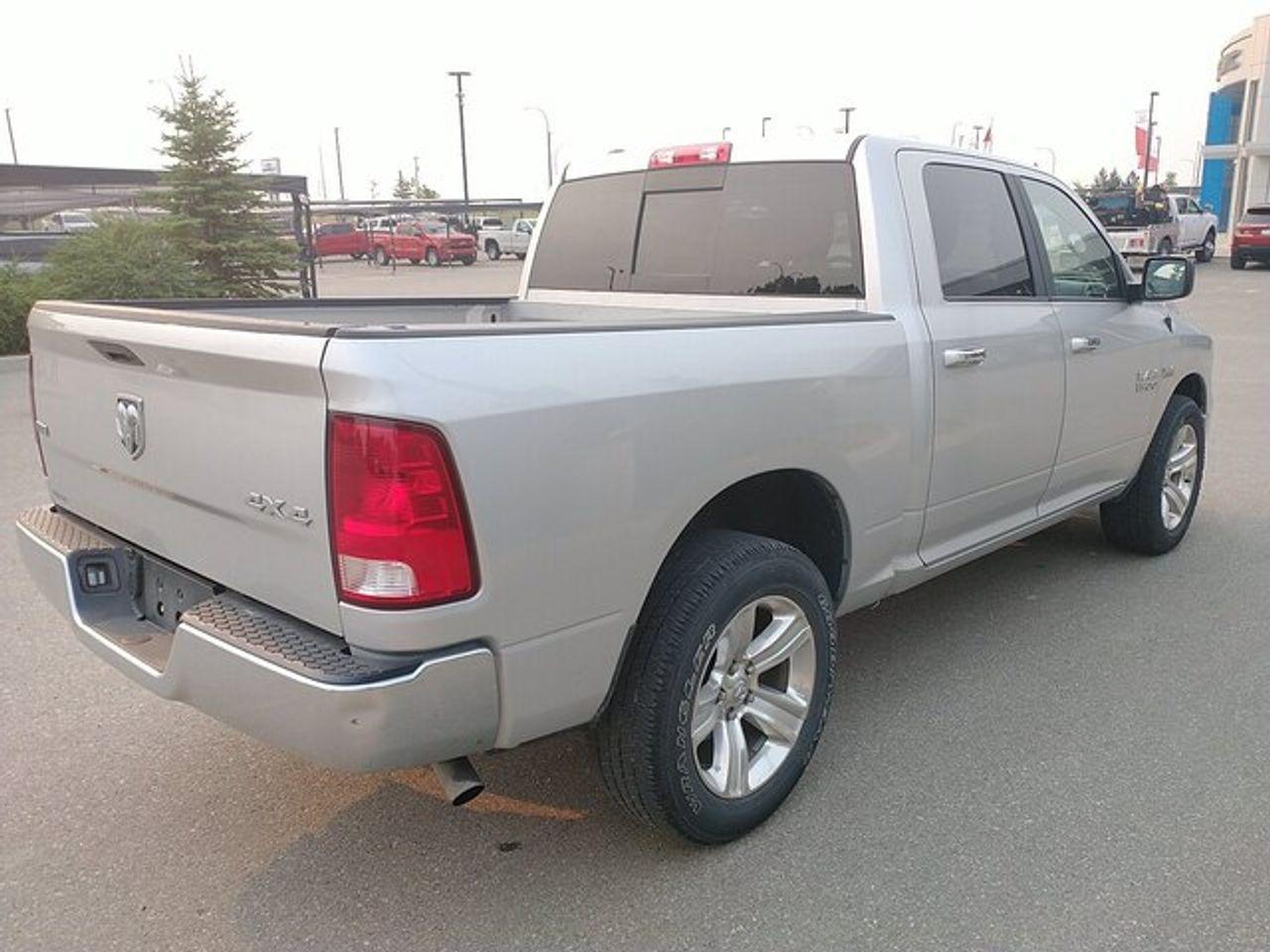 2017 Ram 1500 SLT-2