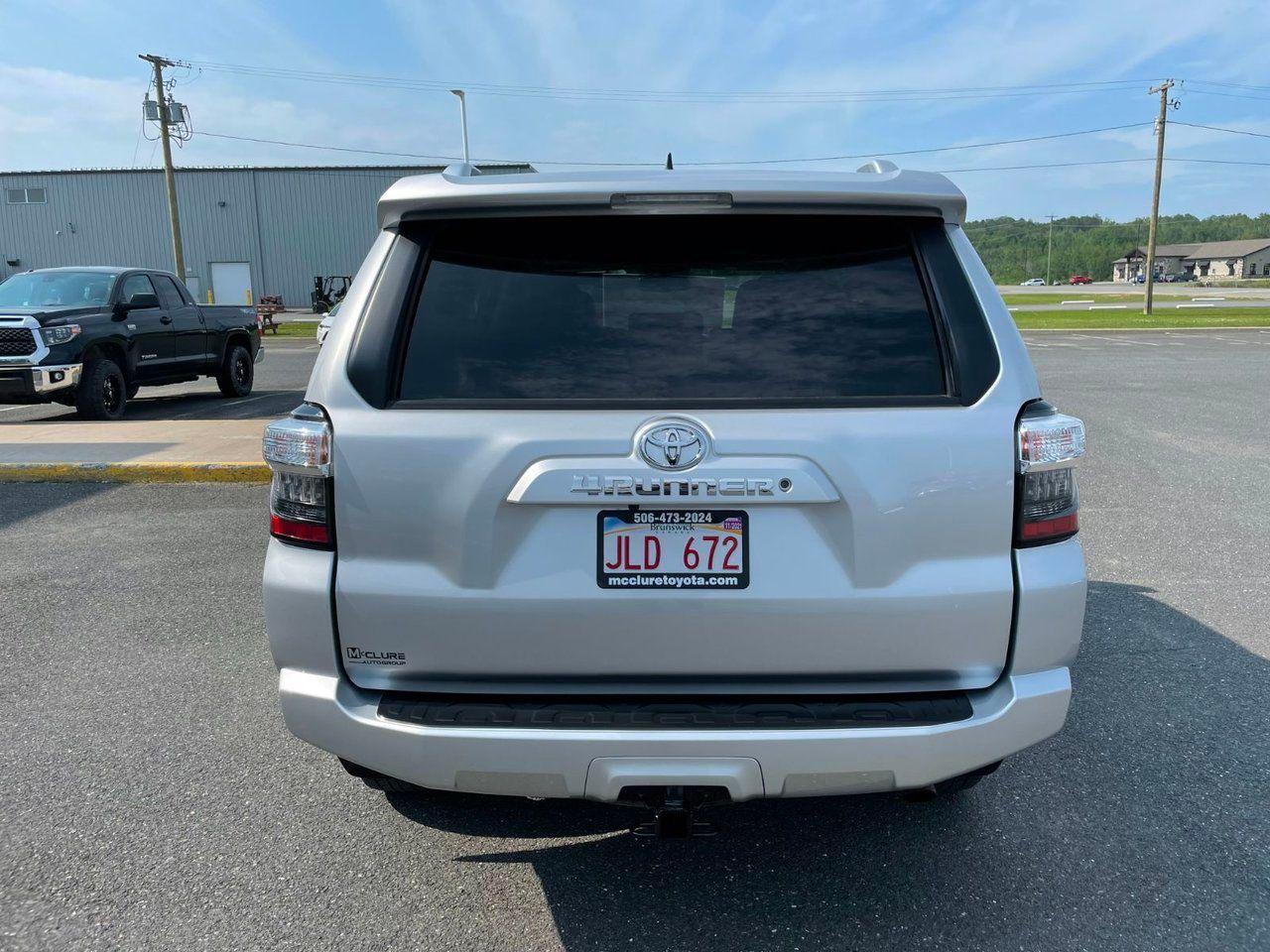 2017 Toyota 4Runner SR5-4