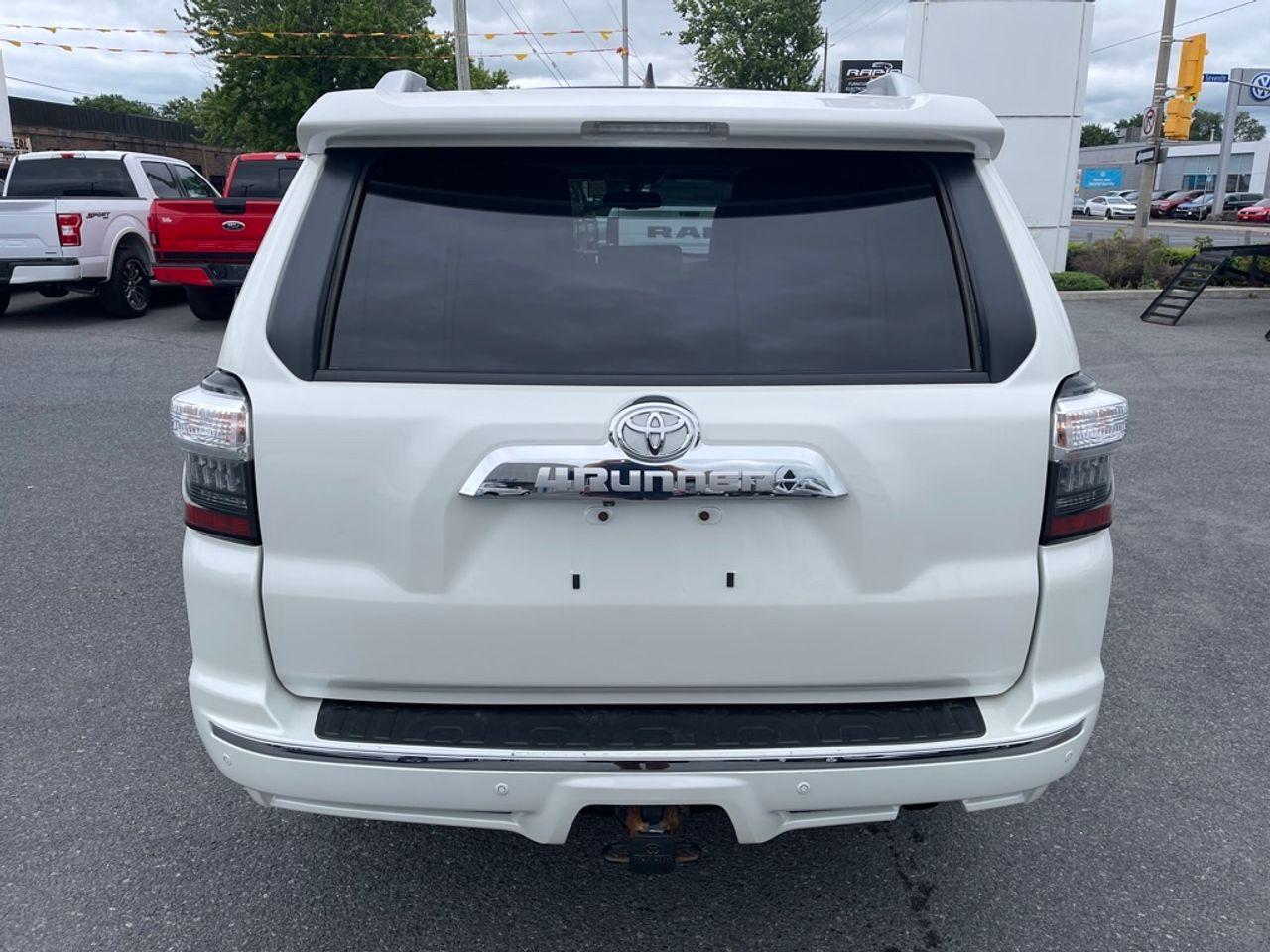 2017 Toyota 4Runner SR5-3