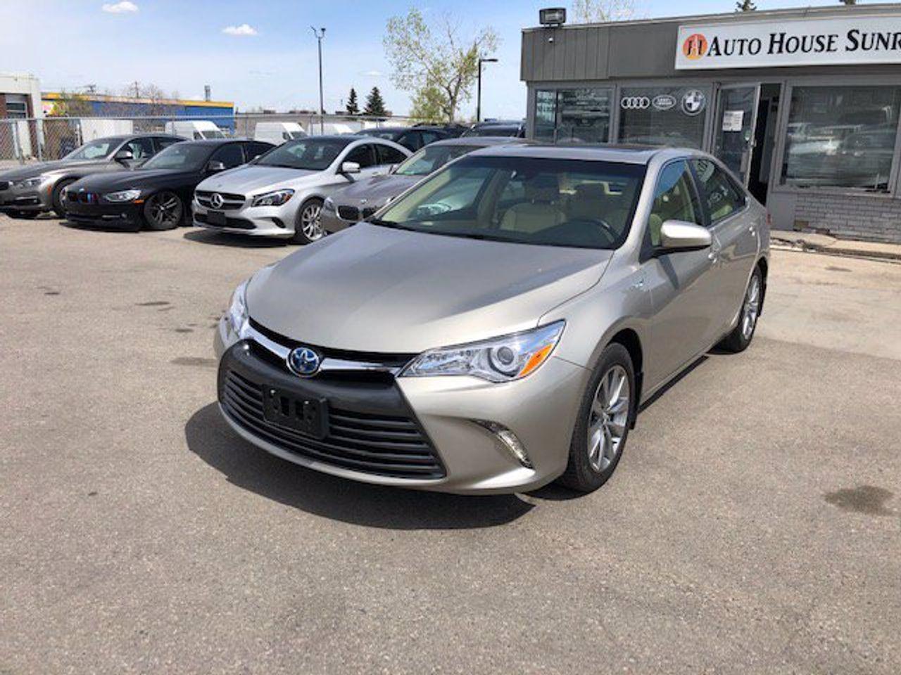 2017 Toyota Camry Hybrid LE-0