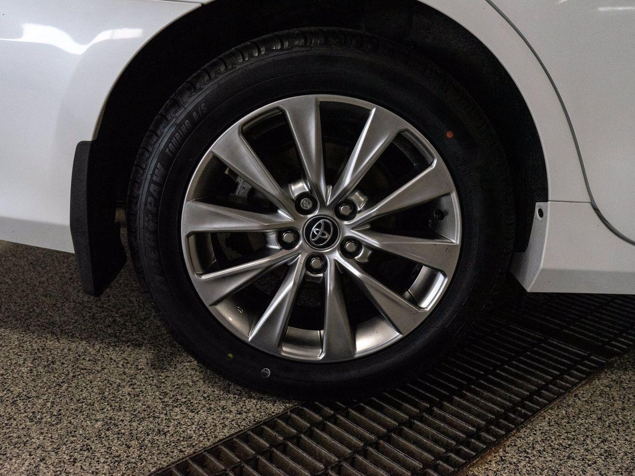 2017 Toyota Camry XLE-4