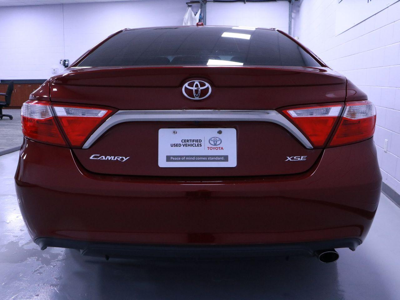 2017 Toyota Camry XSE-3