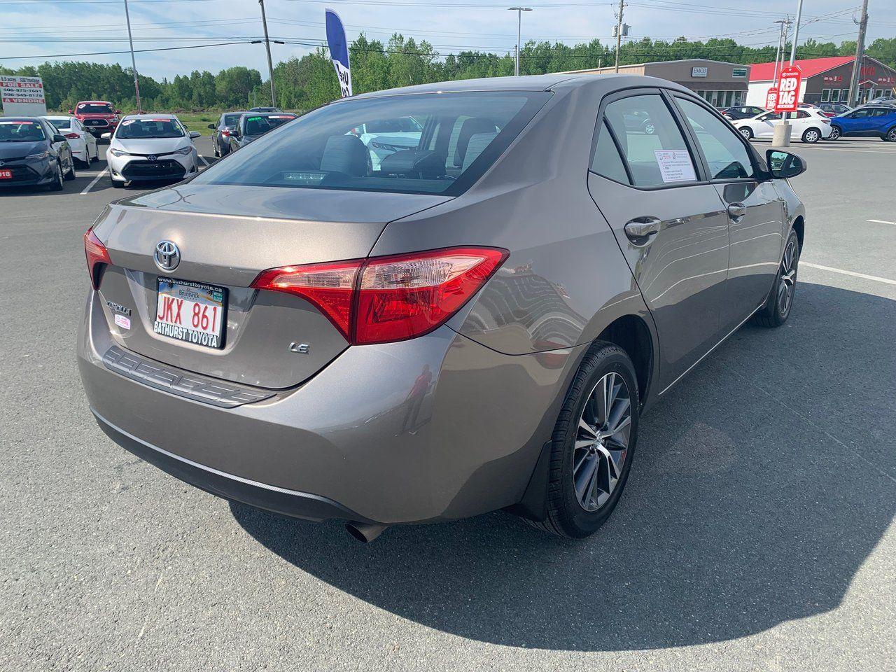 2017 Toyota Corolla LE-4