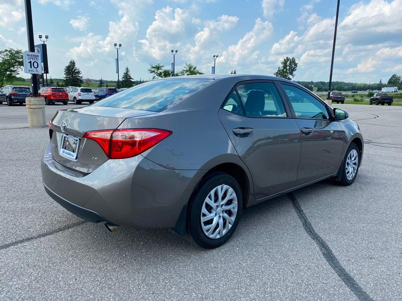 2017 Toyota Corolla LE-4