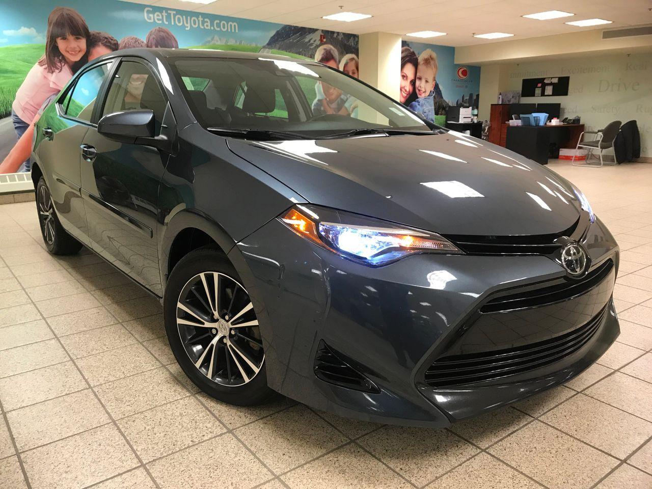 2017 Toyota Corolla LE-0