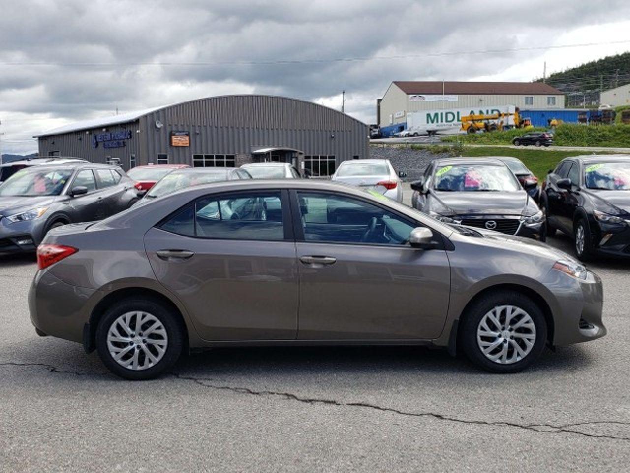 2017 Toyota Corolla LE-1
