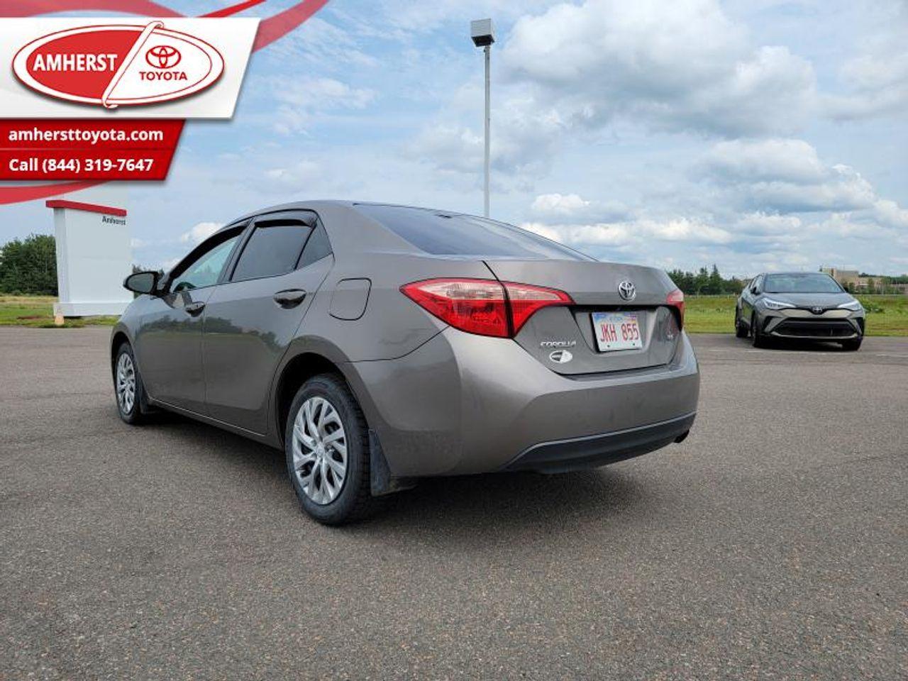 2017 Toyota Corolla LE-4