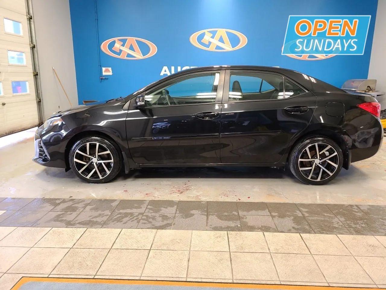 2017 Toyota Corolla SE-1