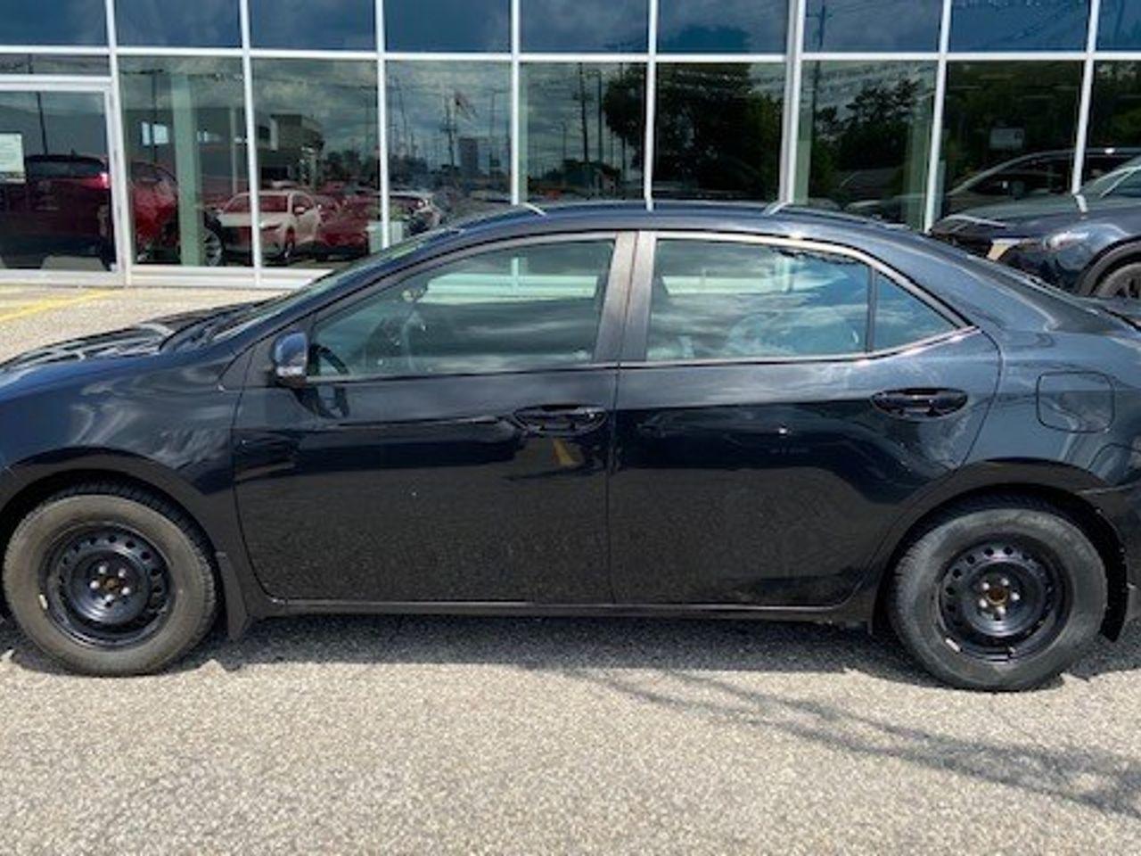 2017 Toyota Corolla SE-1