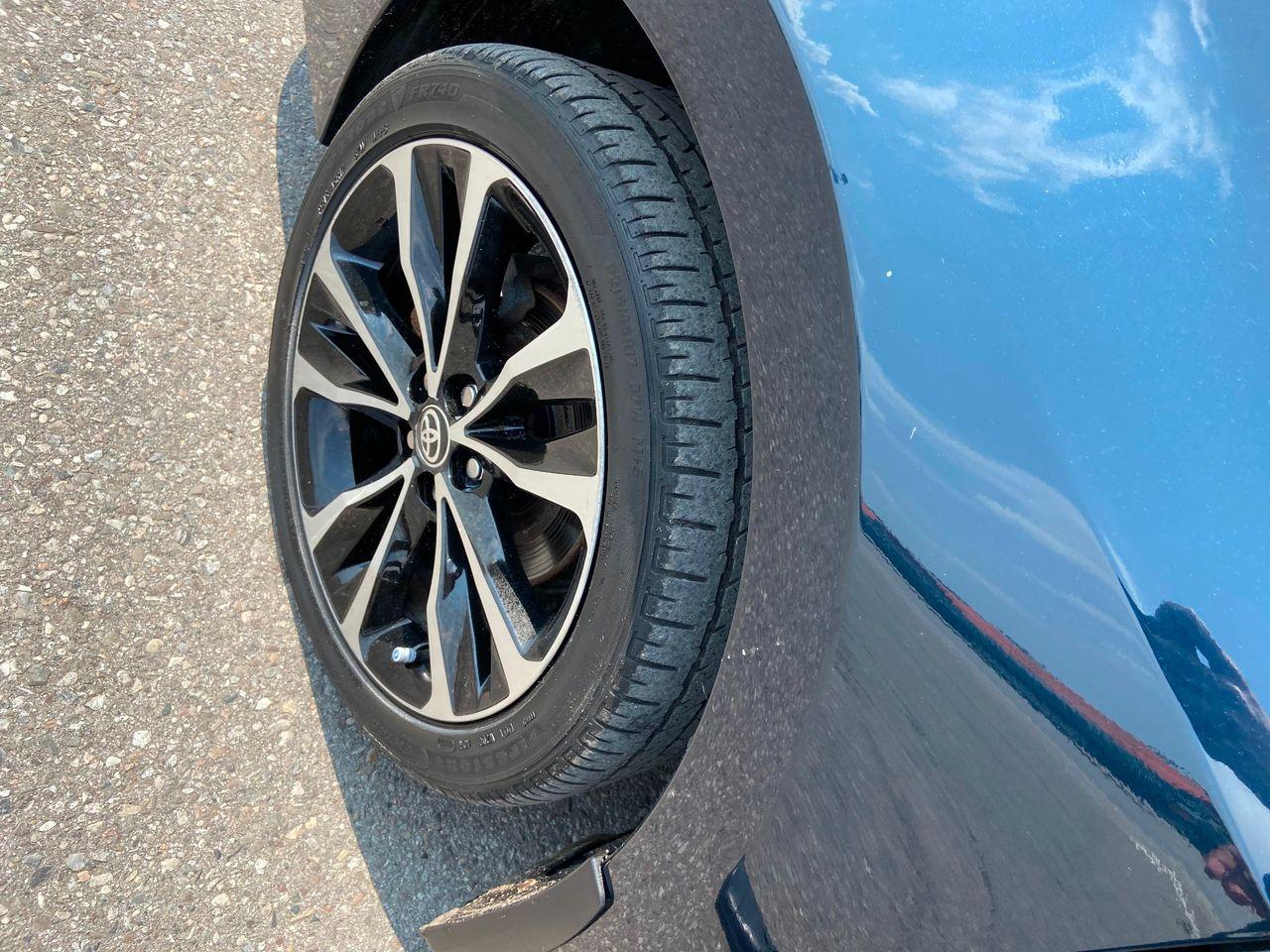 2017 Toyota Corolla SE-4