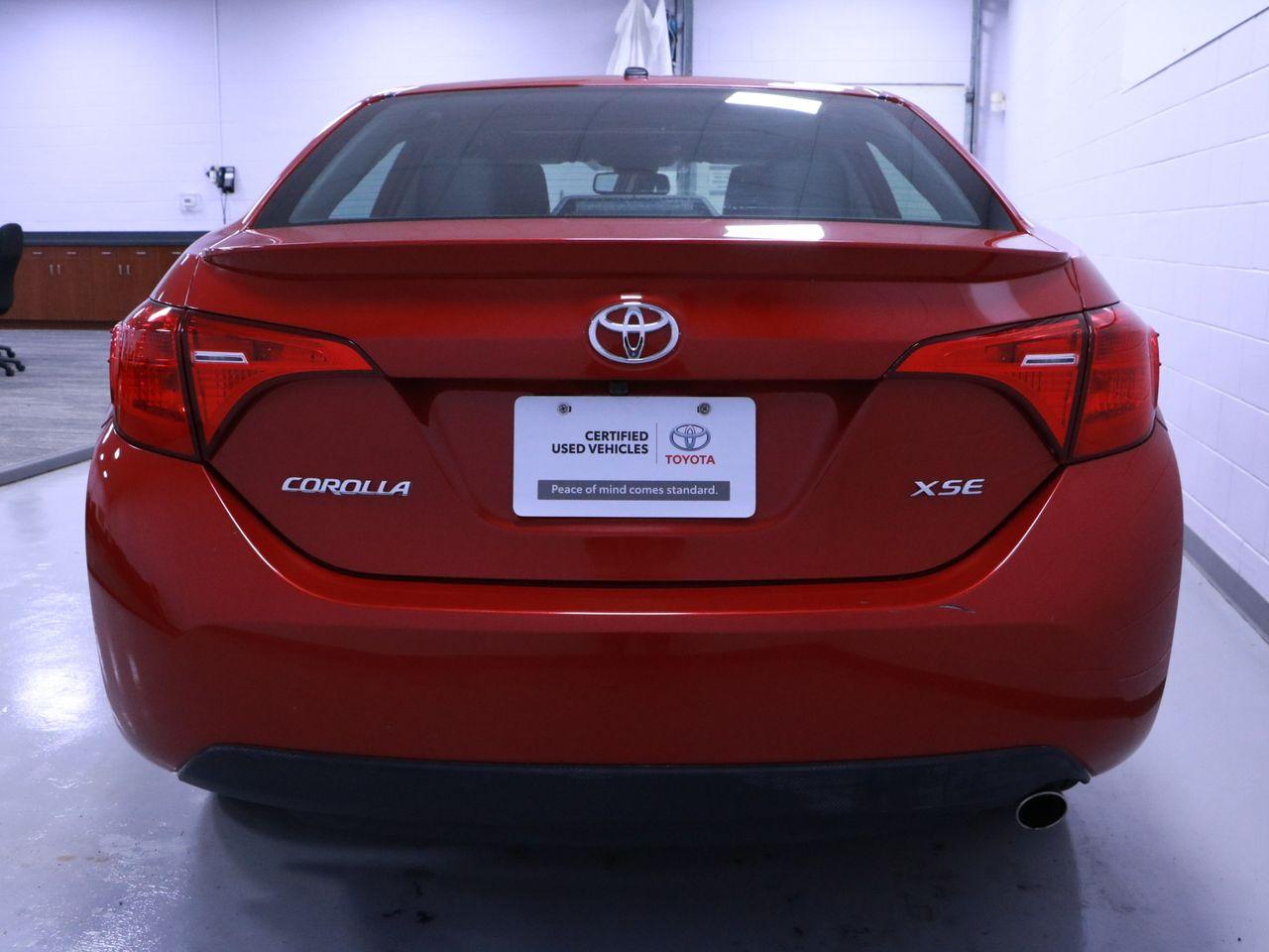 2017 Toyota Corolla SE-3