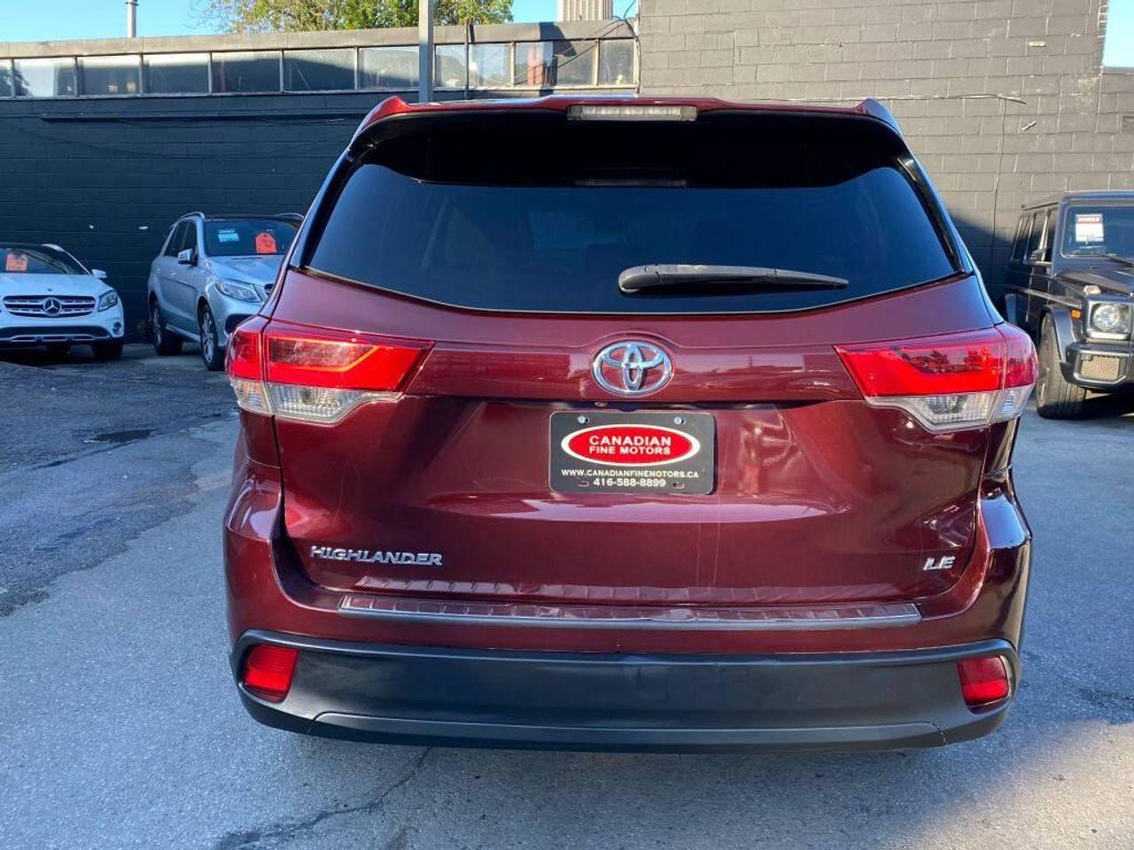 2017 Toyota Highlander LE-4