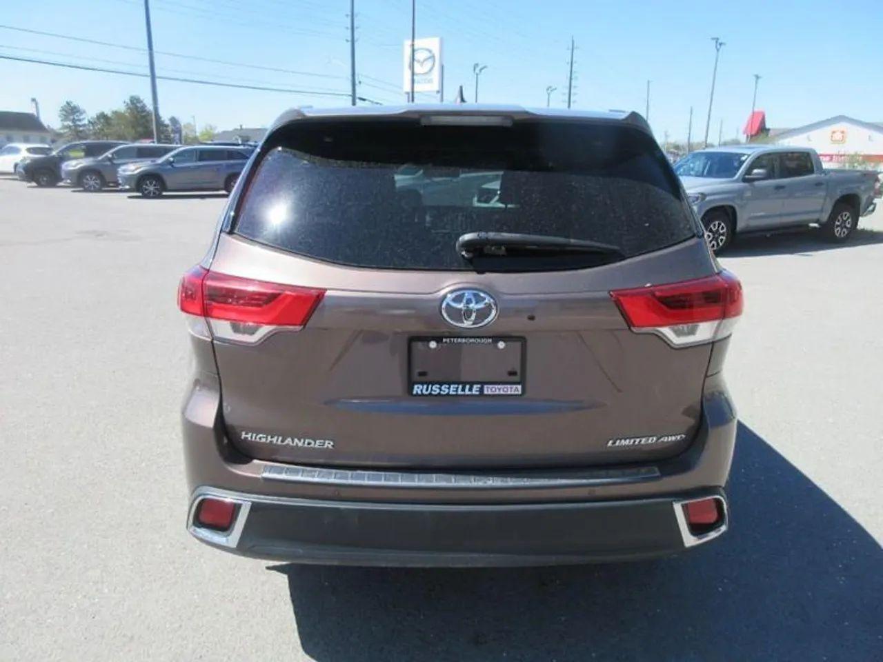2017 Toyota Highlander Limited-3