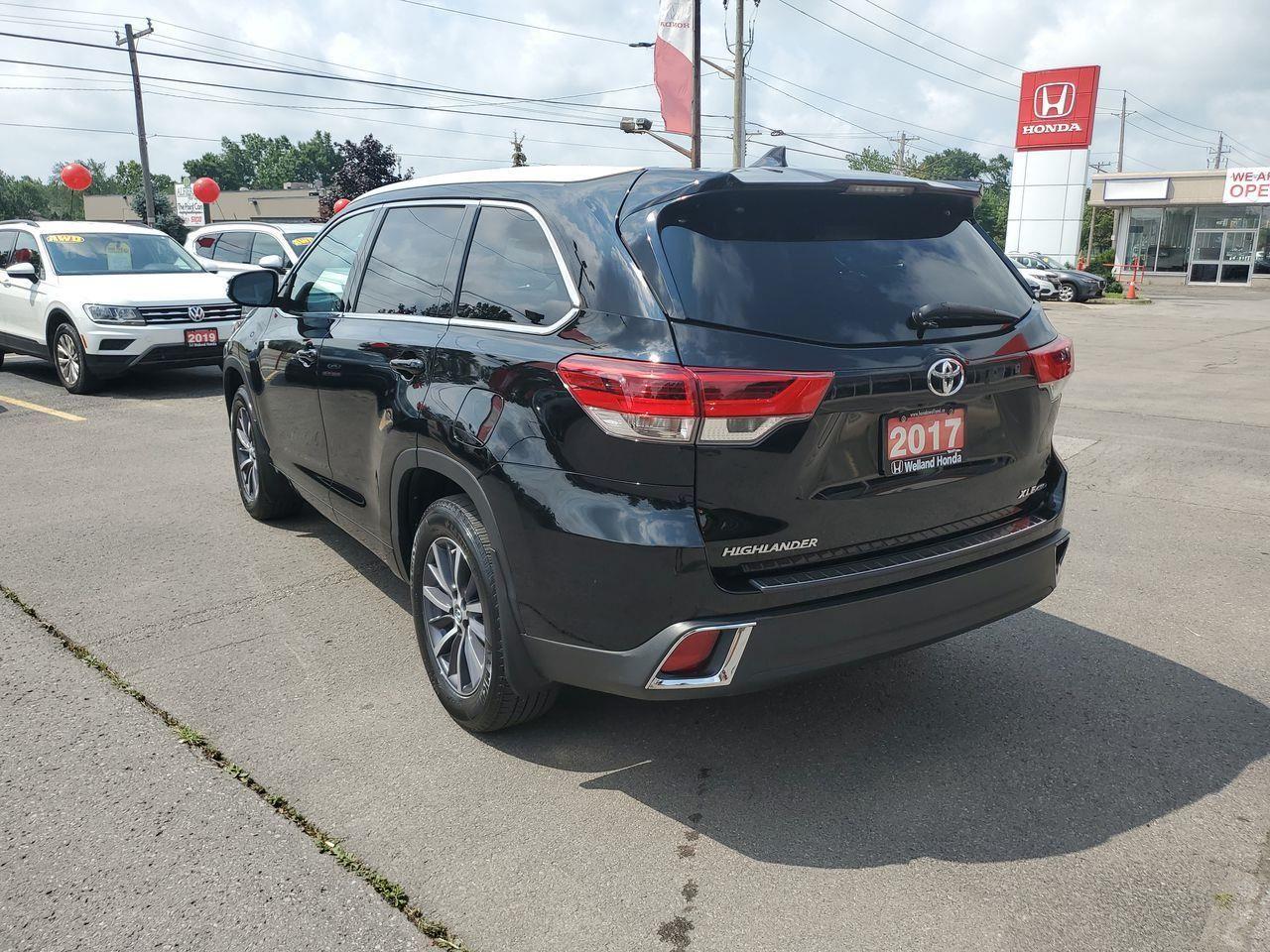 2017 Toyota Highlander XLE-2