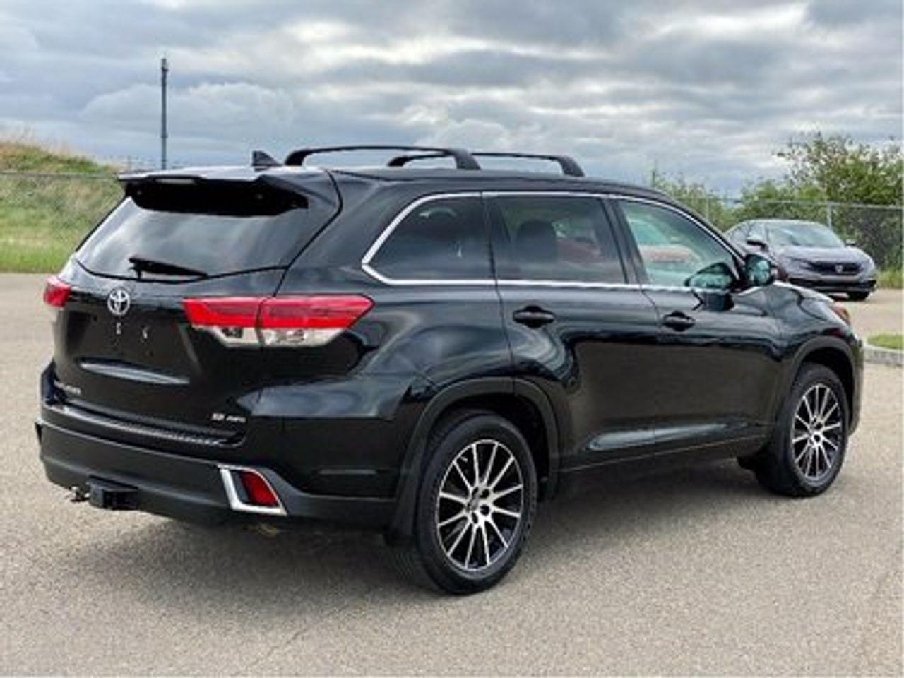 2017 Toyota Highlander XLE-4