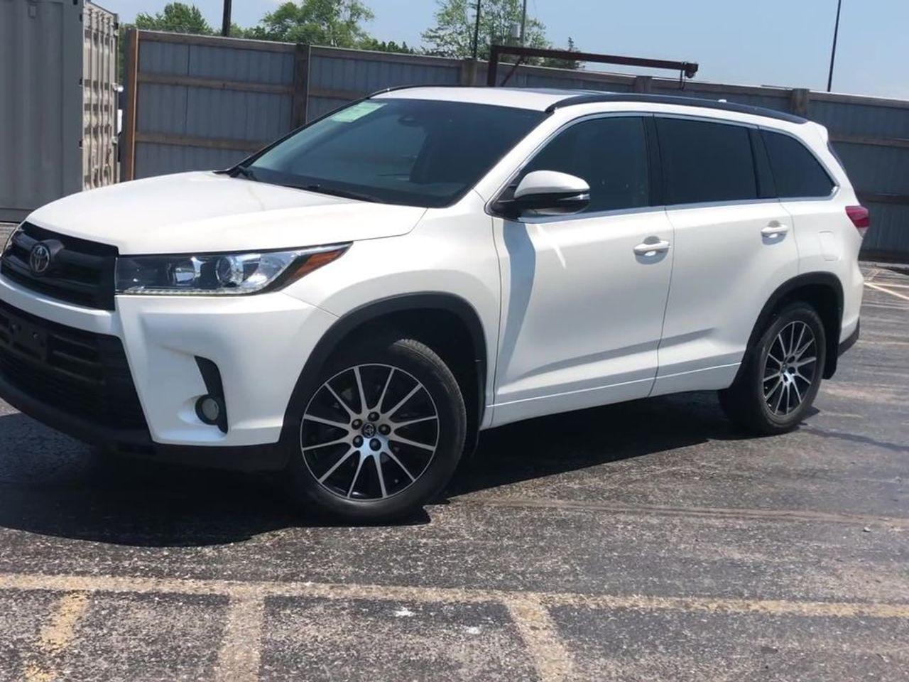 2017 Toyota Highlander XLE-3