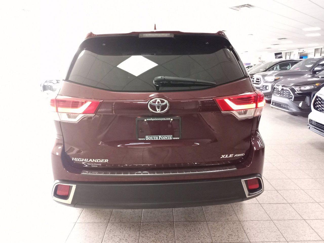 2017 Toyota Highlander XLE-4