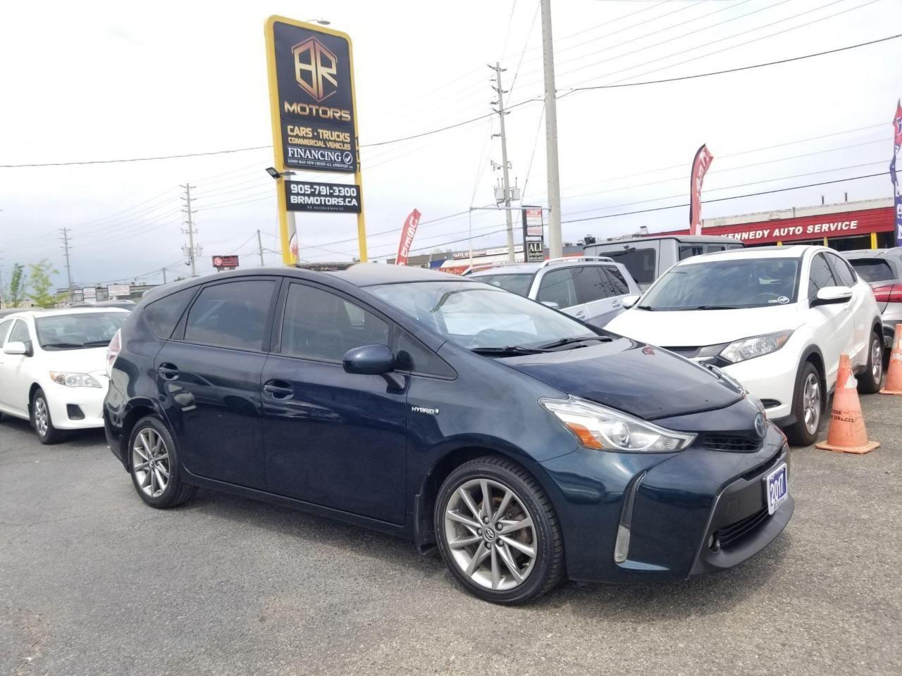 2017 Toyota Prius V V-4