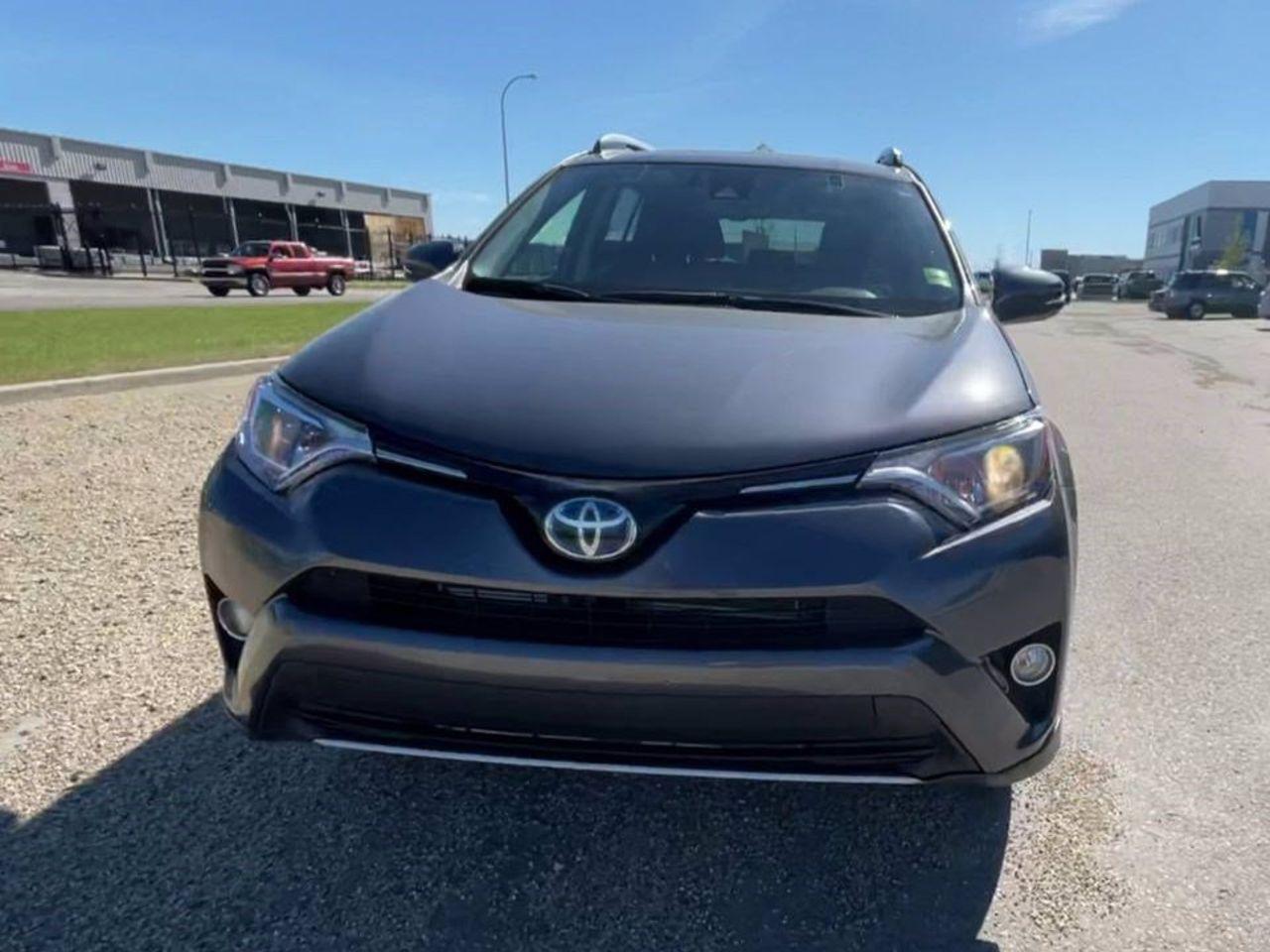 2017 Toyota RAV4 Hybrid LE-2