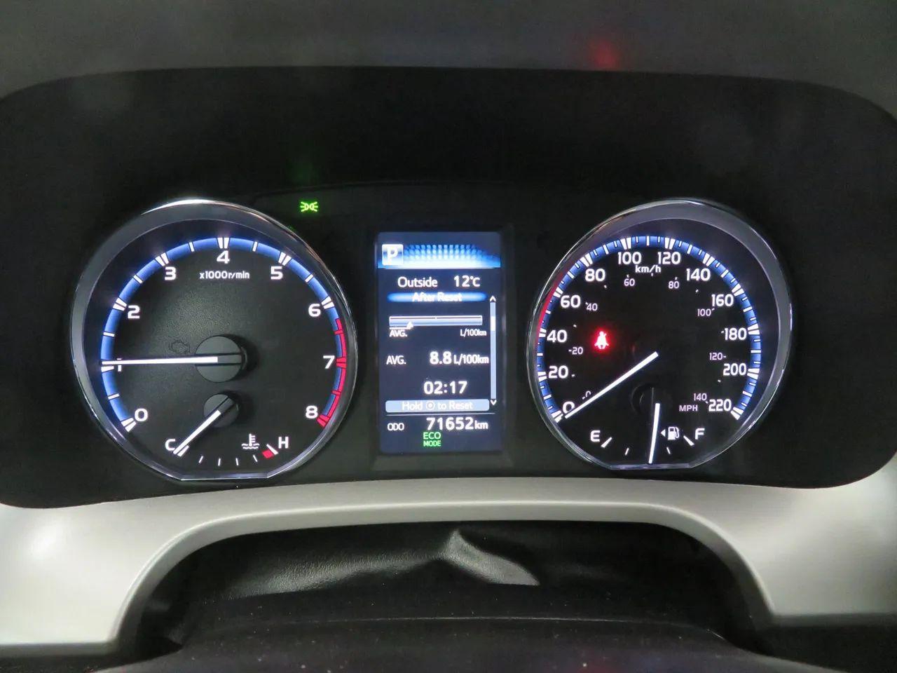 2017 Toyota RAV4 LE-4