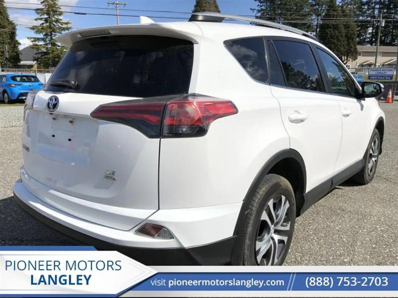 2017 Toyota RAV4 LE-2