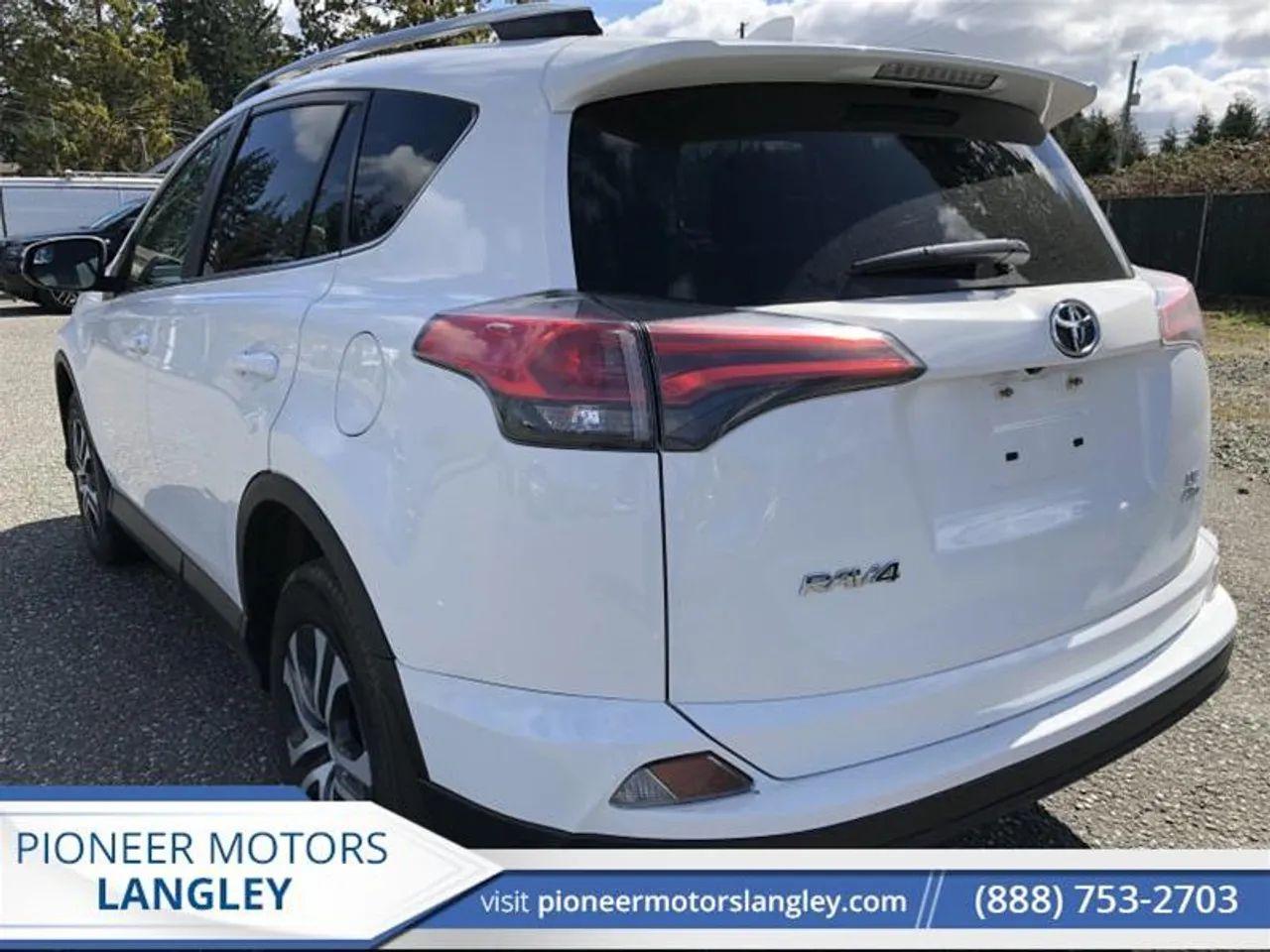 2017 Toyota RAV4 LE-3
