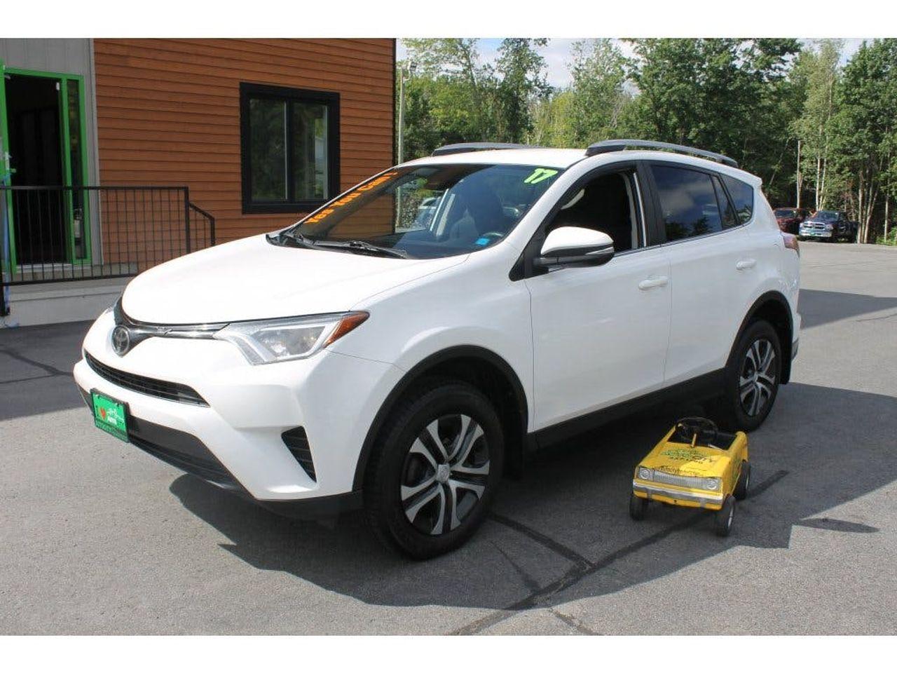 2017 Toyota RAV4 LE-2