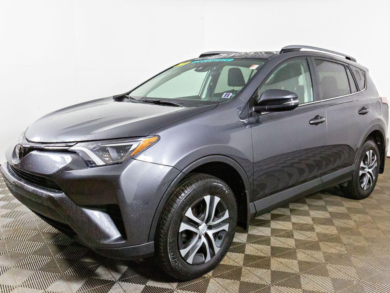 2017 Toyota RAV4 LE-4