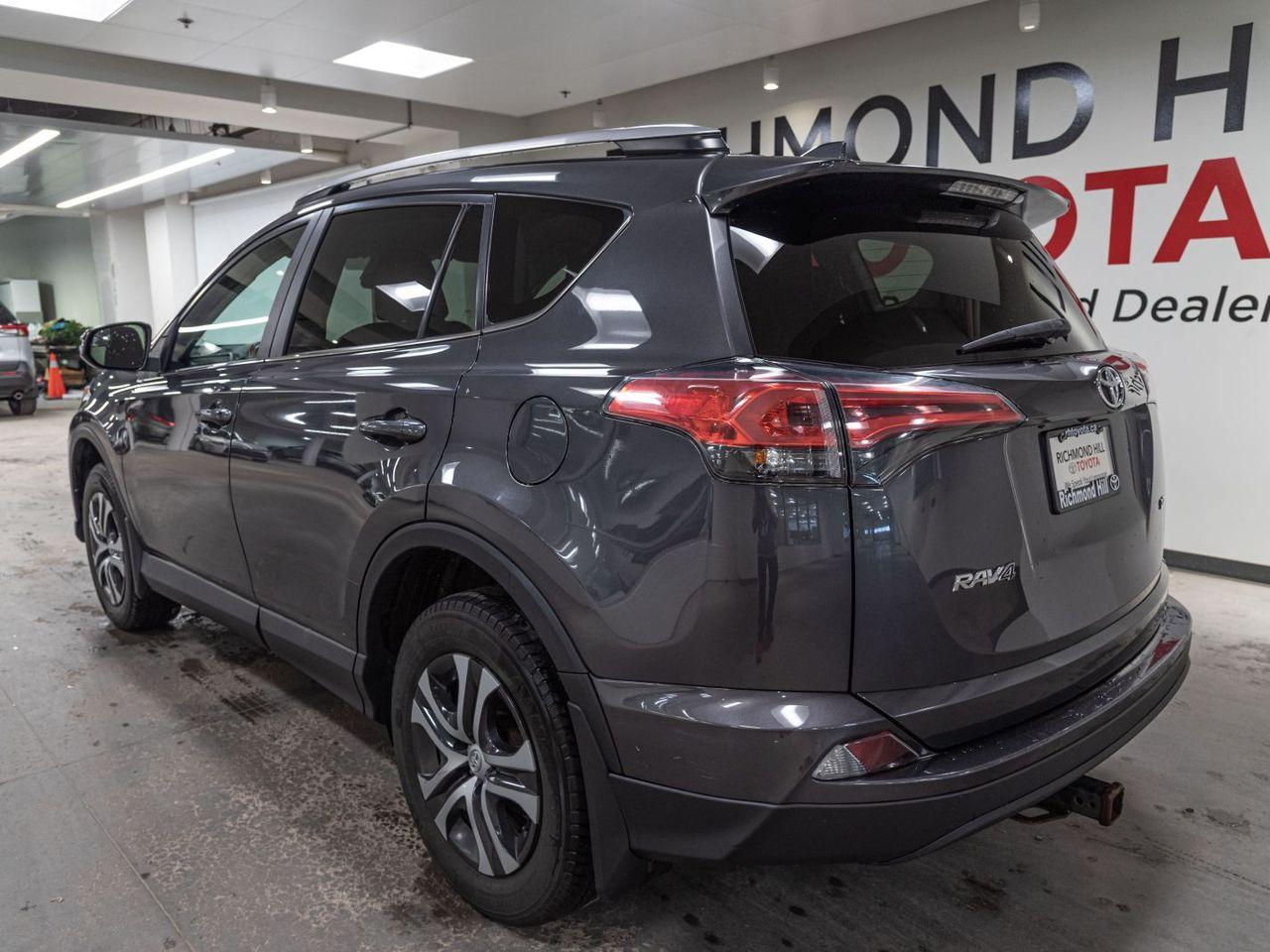2017 Toyota RAV4 LE-4