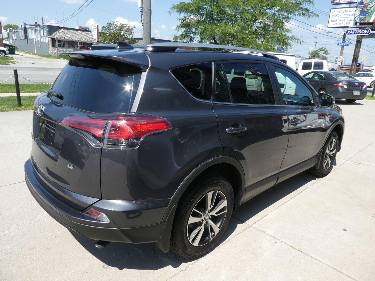 2017 Toyota RAV4 LE-4