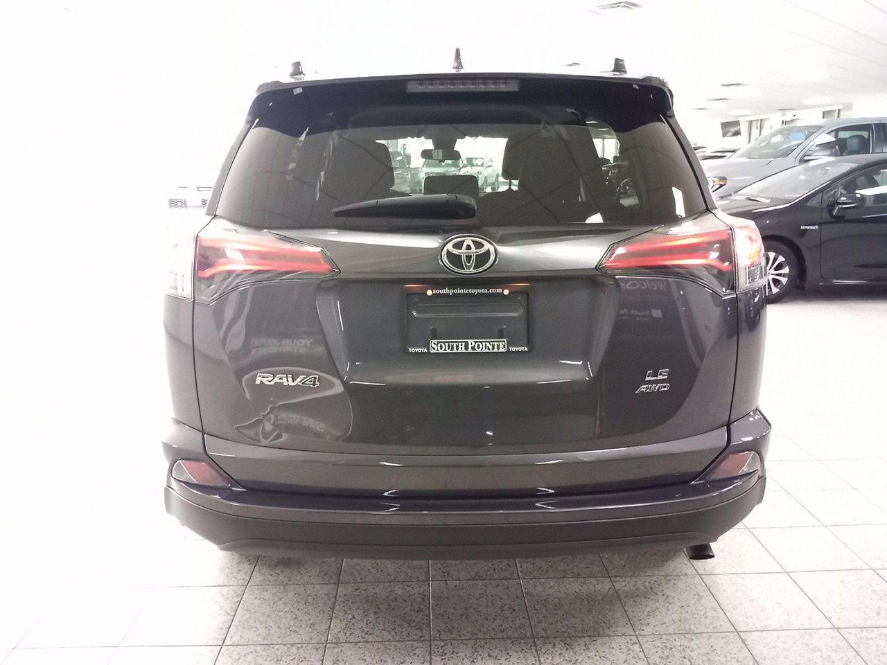 2017 Toyota RAV4 LE-4
