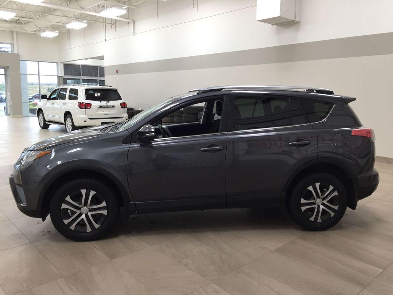 2017 Toyota RAV4 LE-3