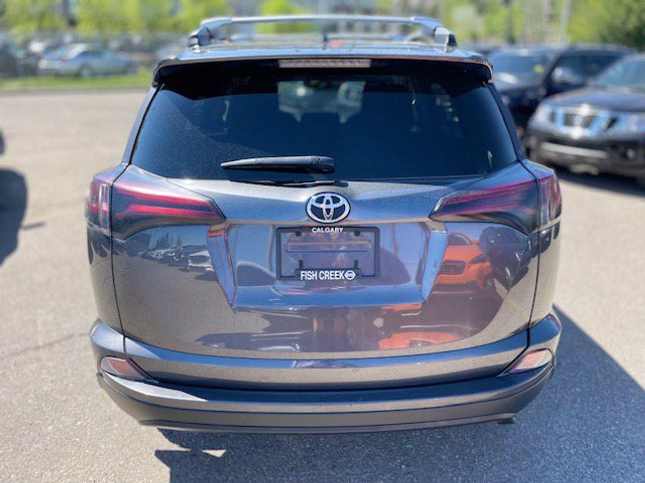 2017 Toyota RAV4 LE-4