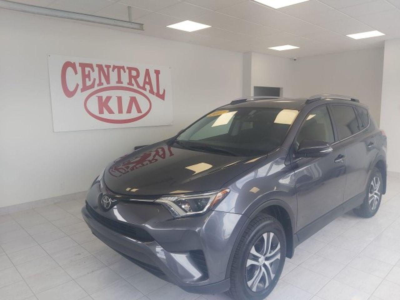 2017 Toyota RAV4 LE-0