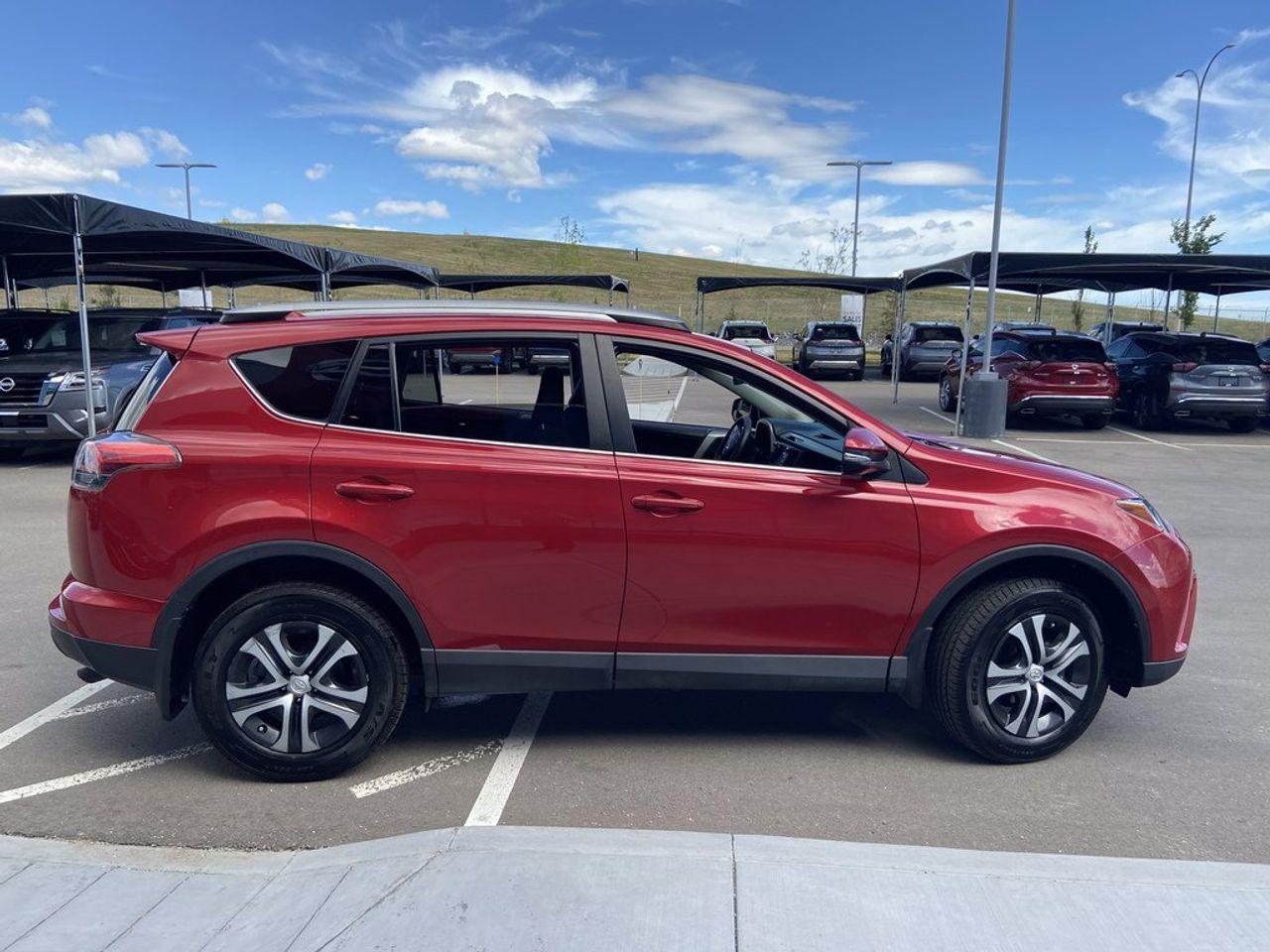 2017 Toyota RAV4 LE-4