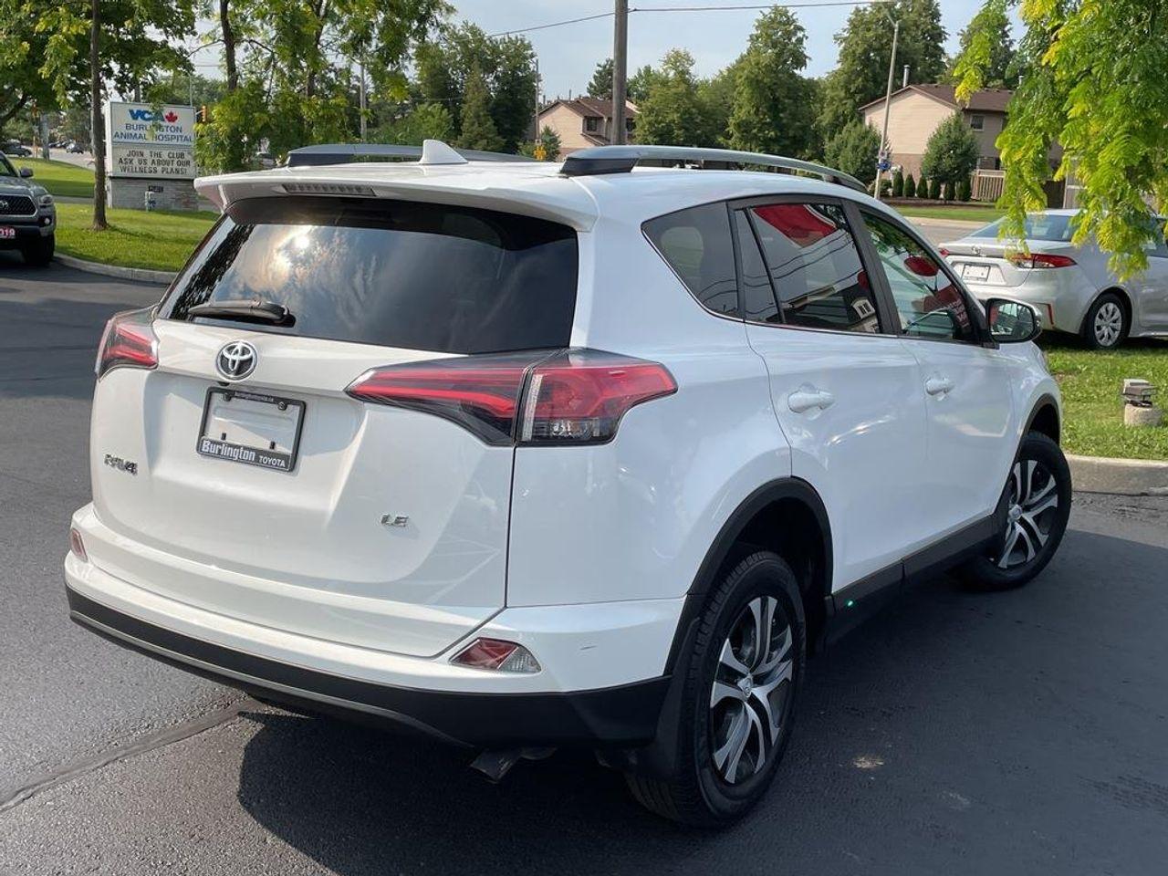 2017 Toyota RAV4 LE-4