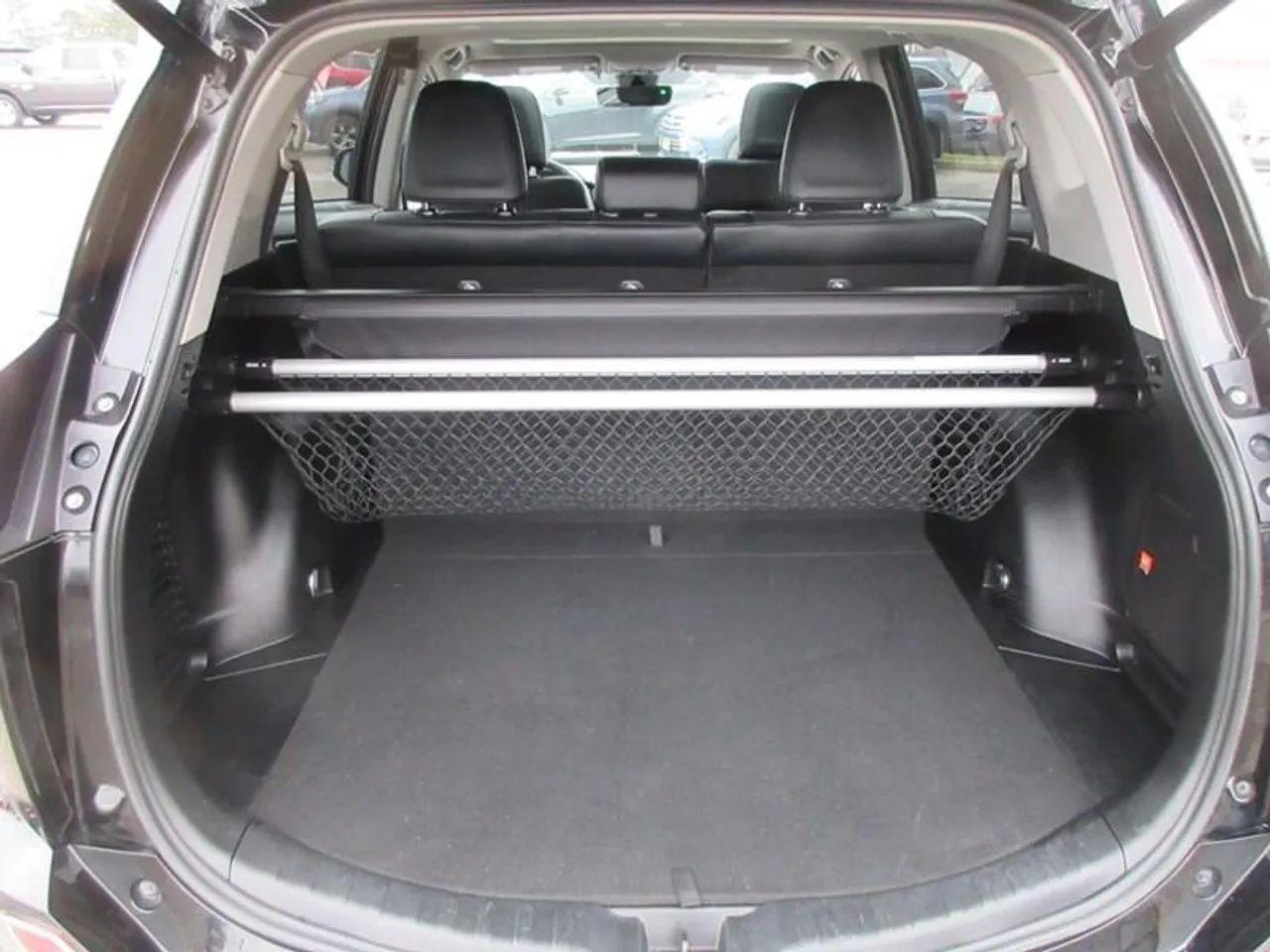 2017 Toyota RAV4 Limited-4