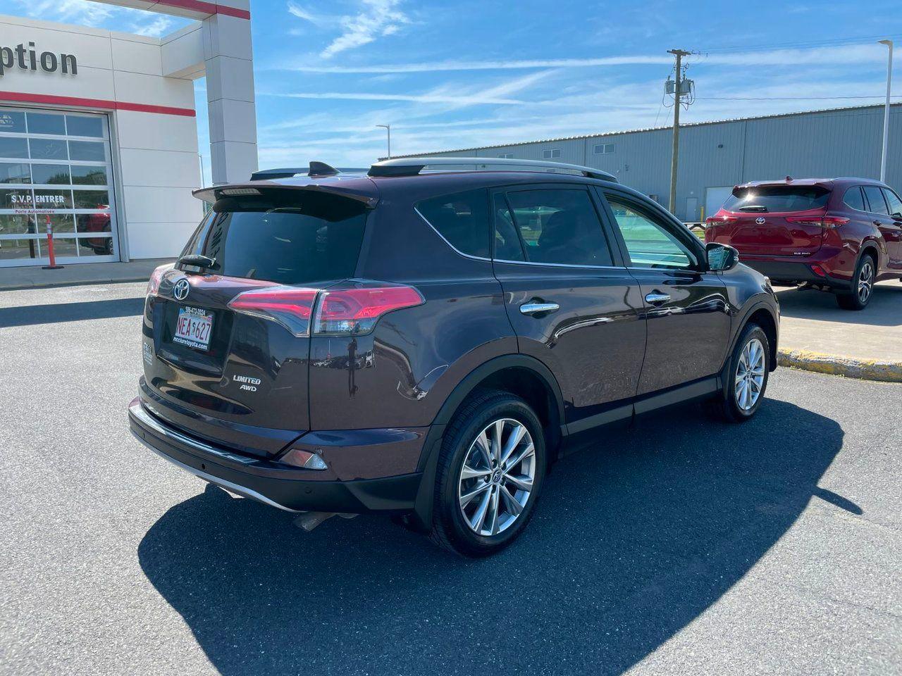2017 Toyota RAV4 Limited-3