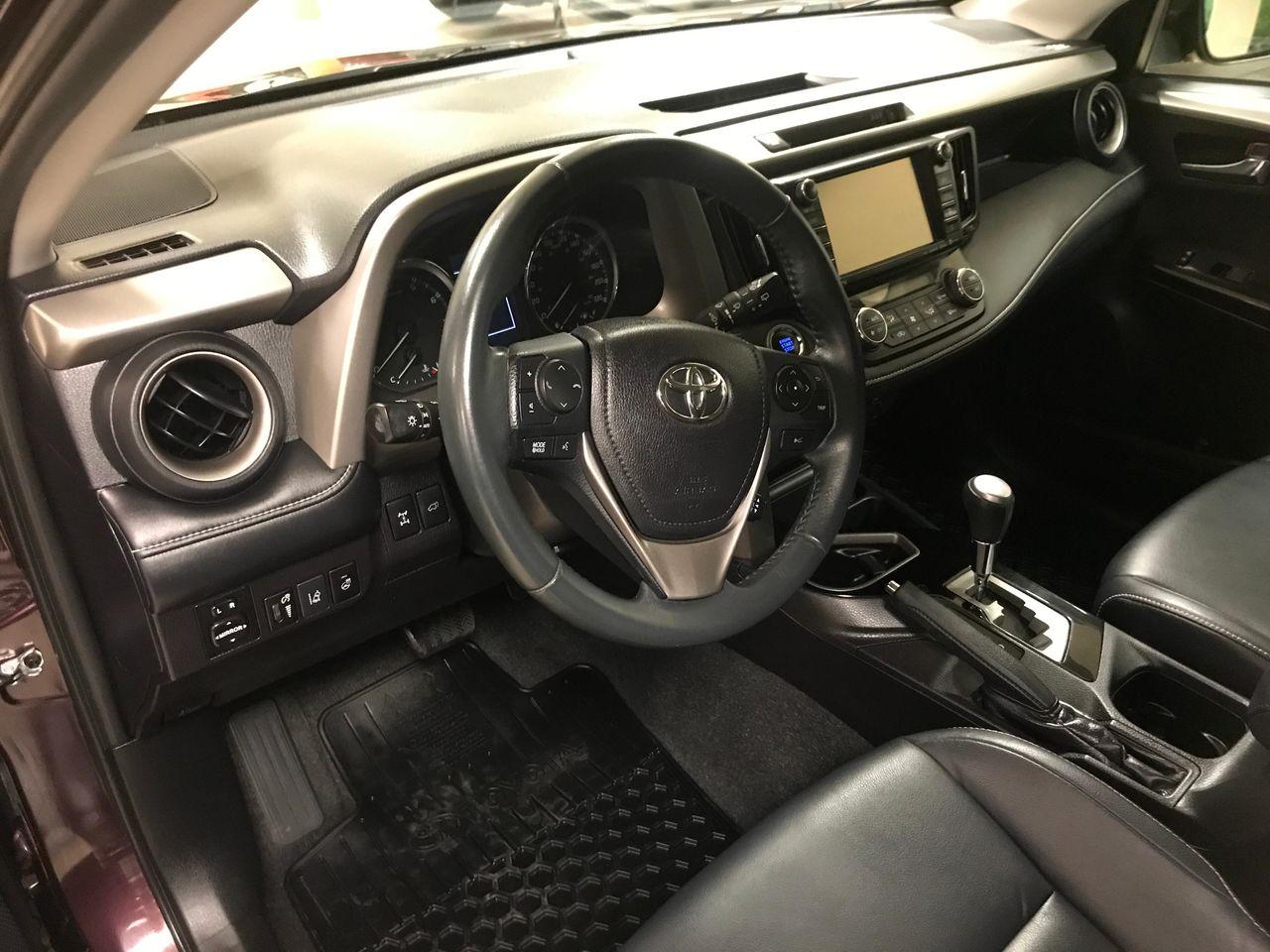 2017 Toyota RAV4 Limited-3