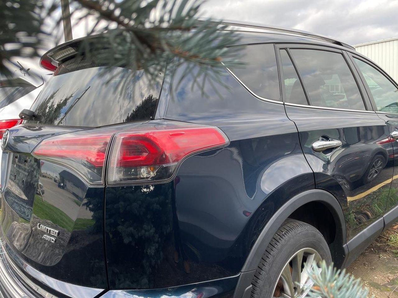 2017 Toyota RAV4 Limited-3
