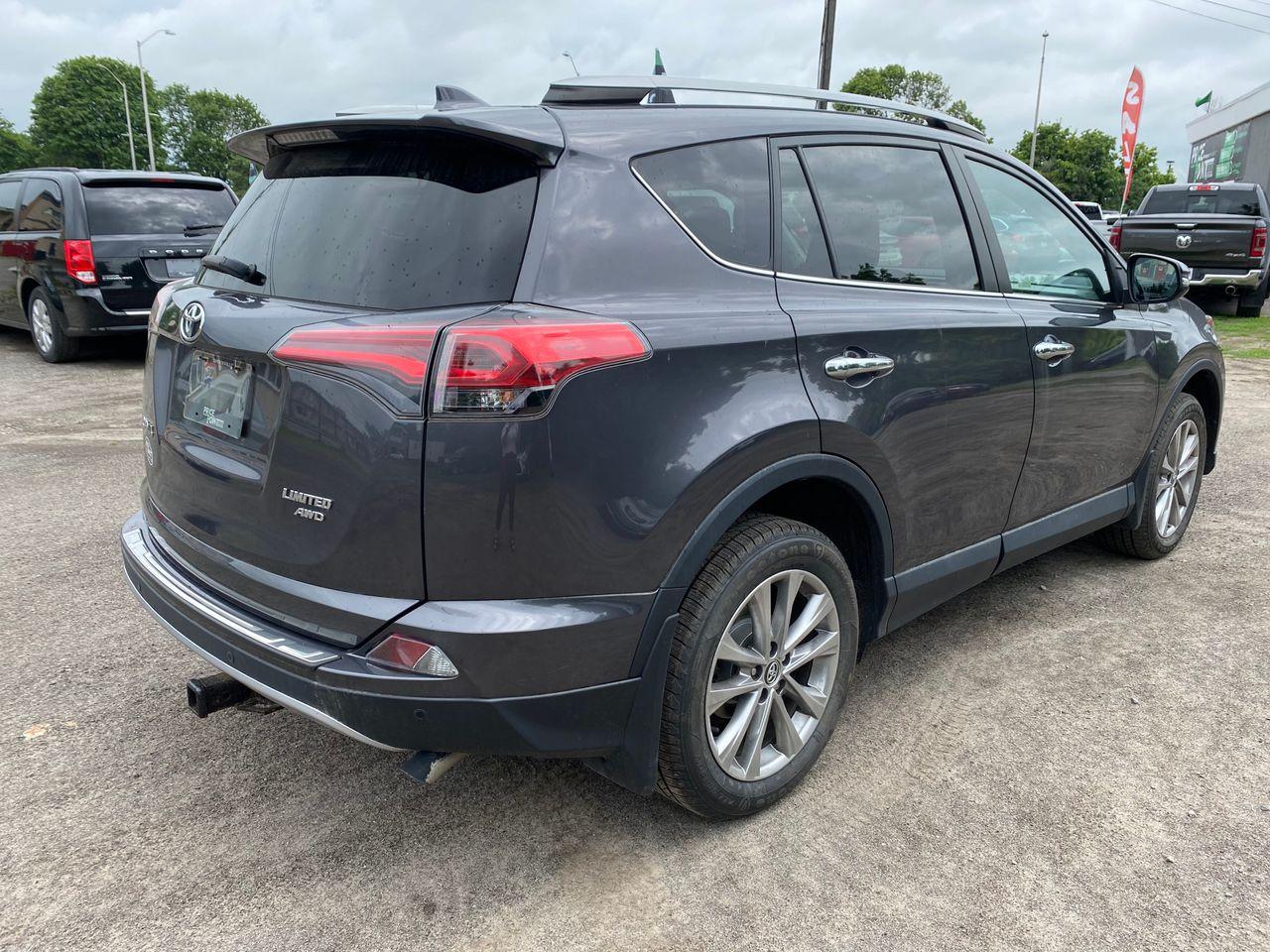 2017 Toyota RAV4 Limited-4