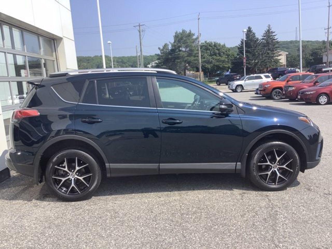 2017 Toyota RAV4 SE-4