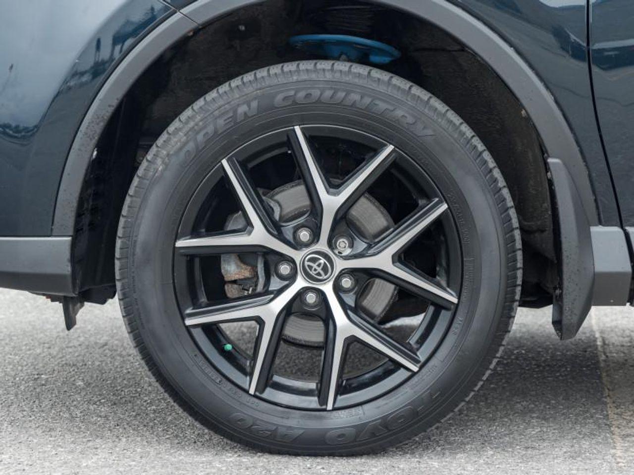 2017 Toyota RAV4 SE-3