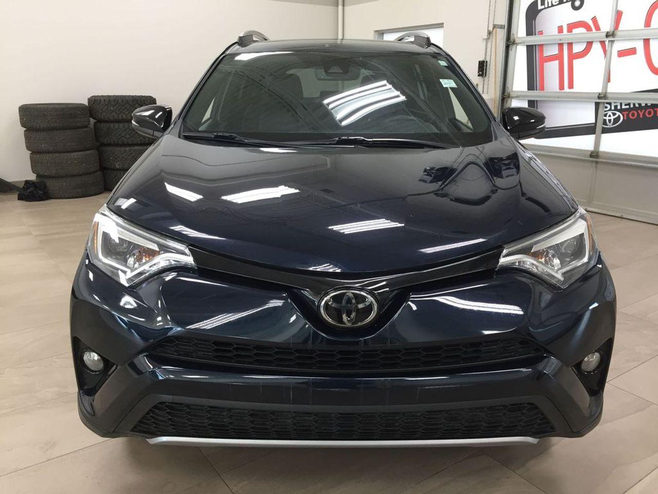 2017 Toyota RAV4 SE-1
